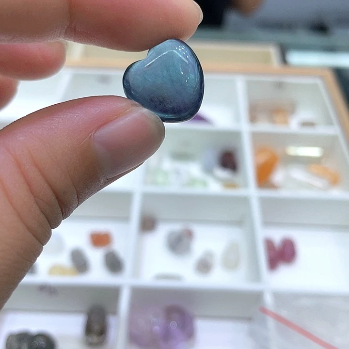未镶嵌珠宝半成品水晶