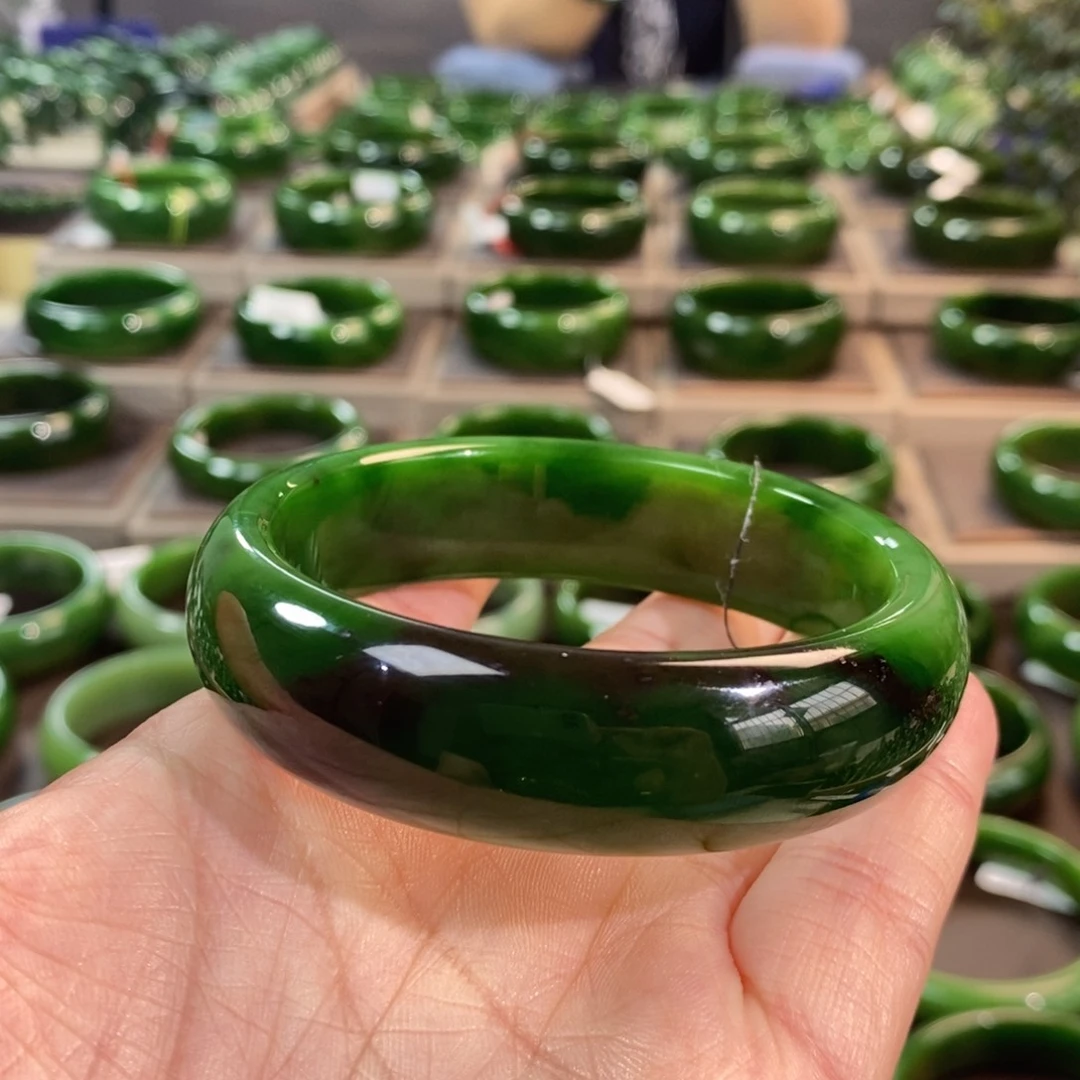 和田玉（碧玉）手镯未镶嵌