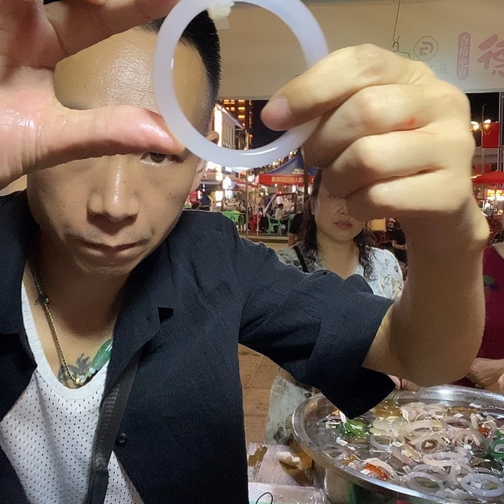 兰***姐玛瑙/玉髓未镶嵌手镯60圈口