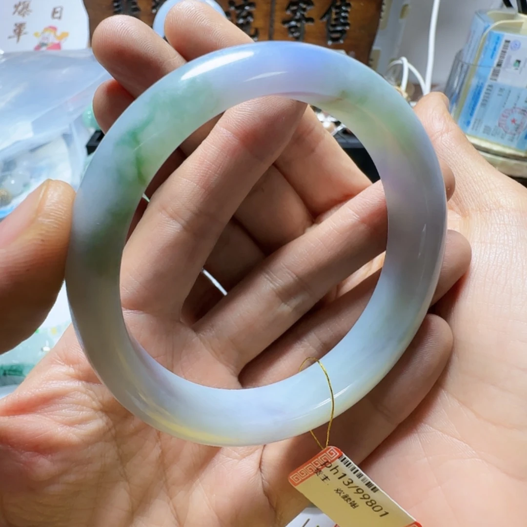 M***o翡翠未镶嵌手镯翡翠580