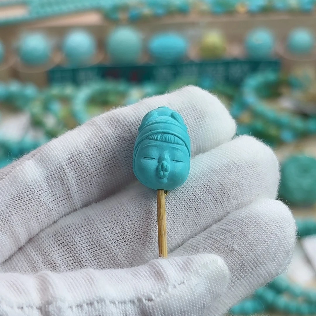 绿松石未镶嵌珠宝奇石