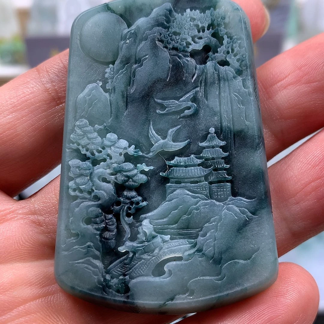 定制翡翠未镶嵌山水牌