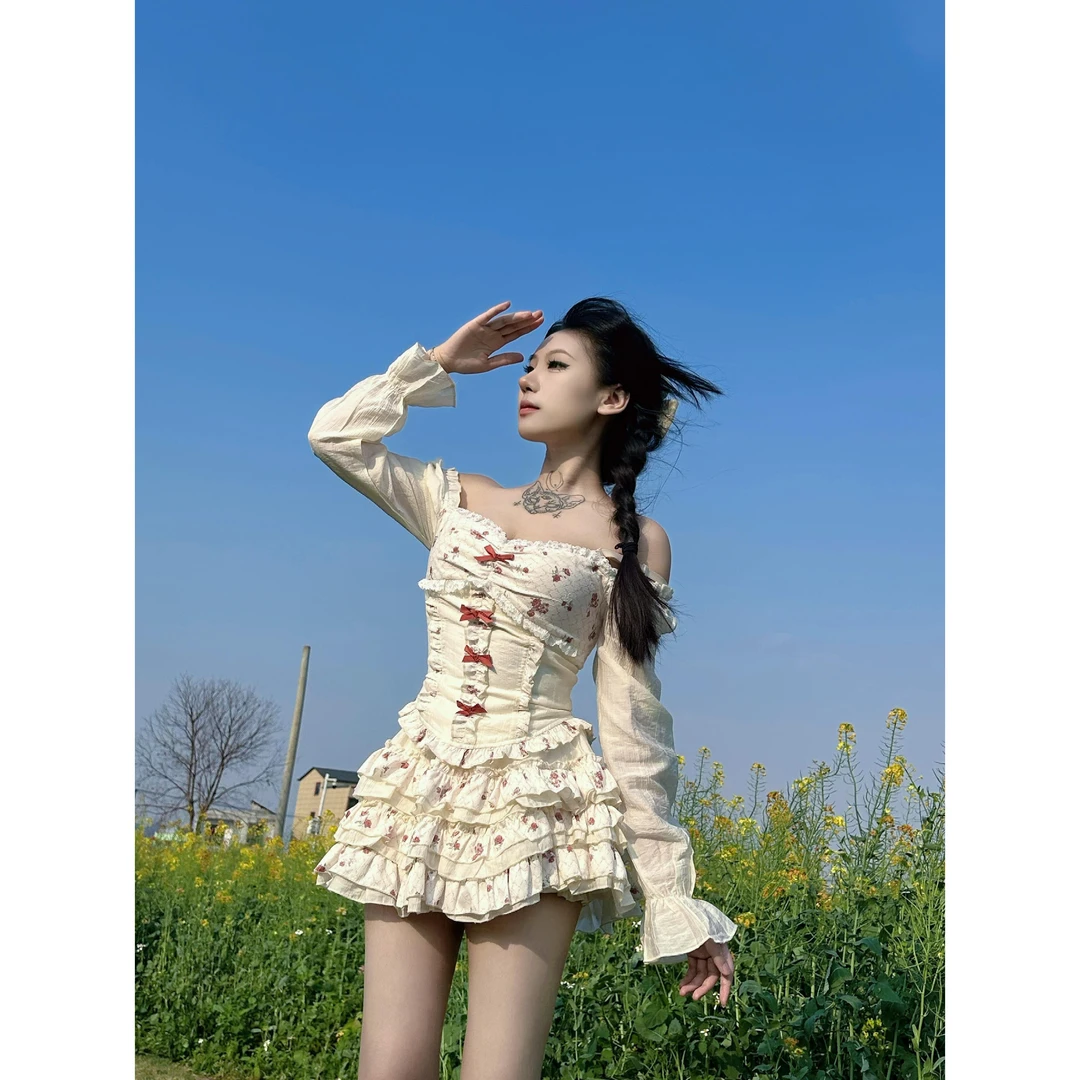 2025春季新款法式清新甜辣修身碎花蝴蝶结上衣蛋糕蓬蓬短裙套装女