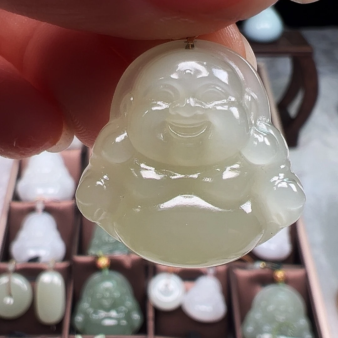 吊坠(赠链)未镶嵌和田玉