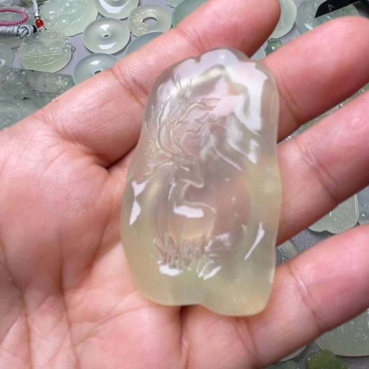 岫玉吊坠(赠链)未镶嵌