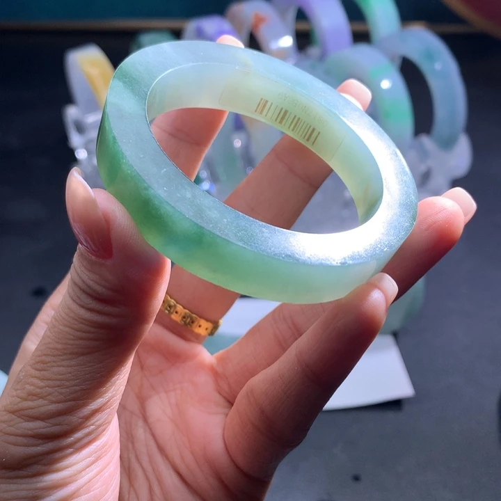 定制翡翠未镶嵌特价大漏