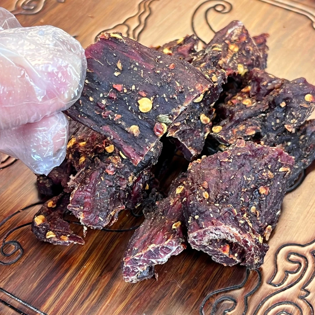 【重磅福利】高山牛肉正宗小金手撕风干牛肉办公室追剧零食