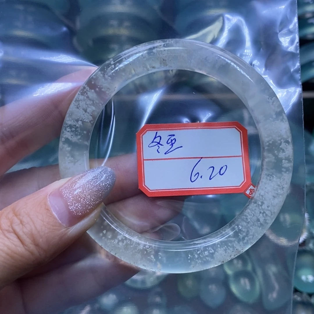 蛇纹石玉未镶嵌手镯冬*