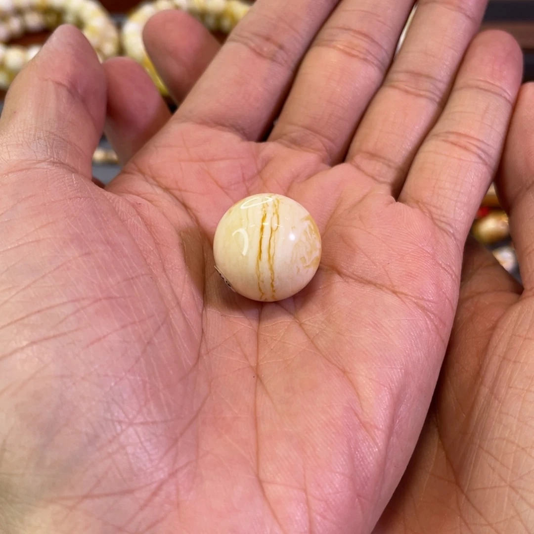 琥珀未镶嵌裸石D036瓷白一线天圆珠