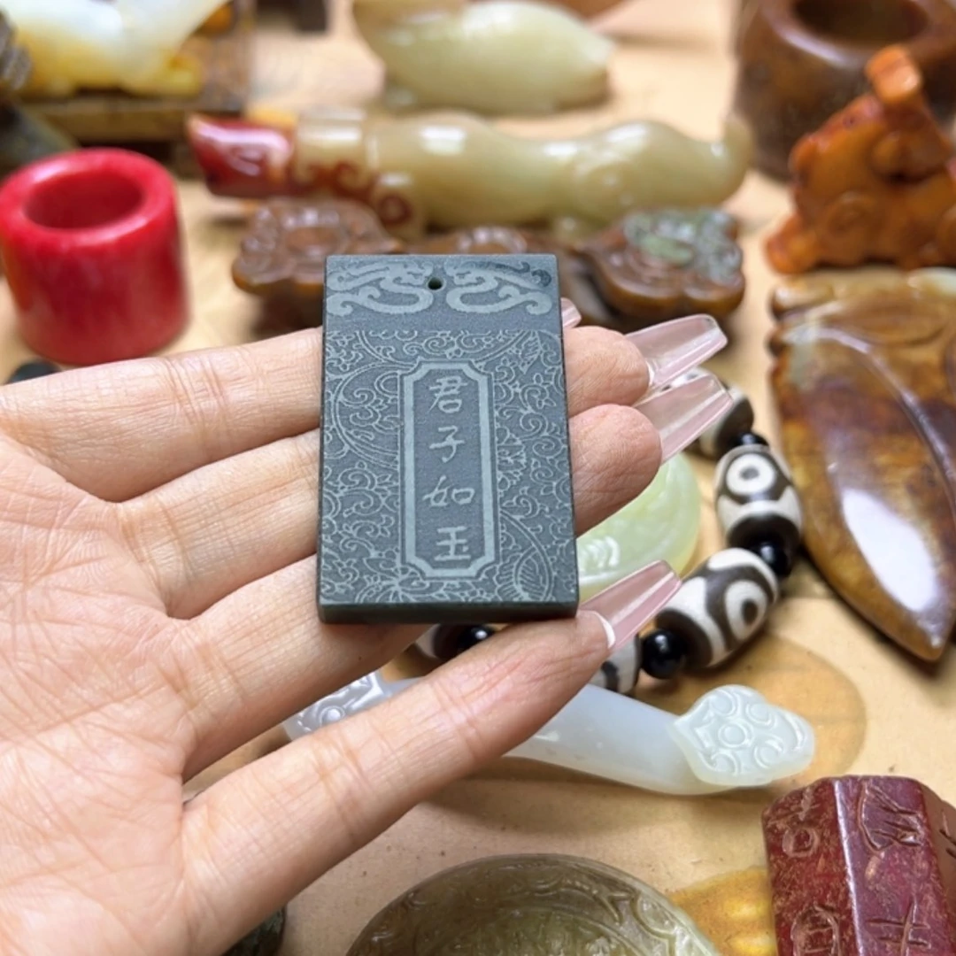 【闪购商品】蛇纹石玉颈饰未镶嵌