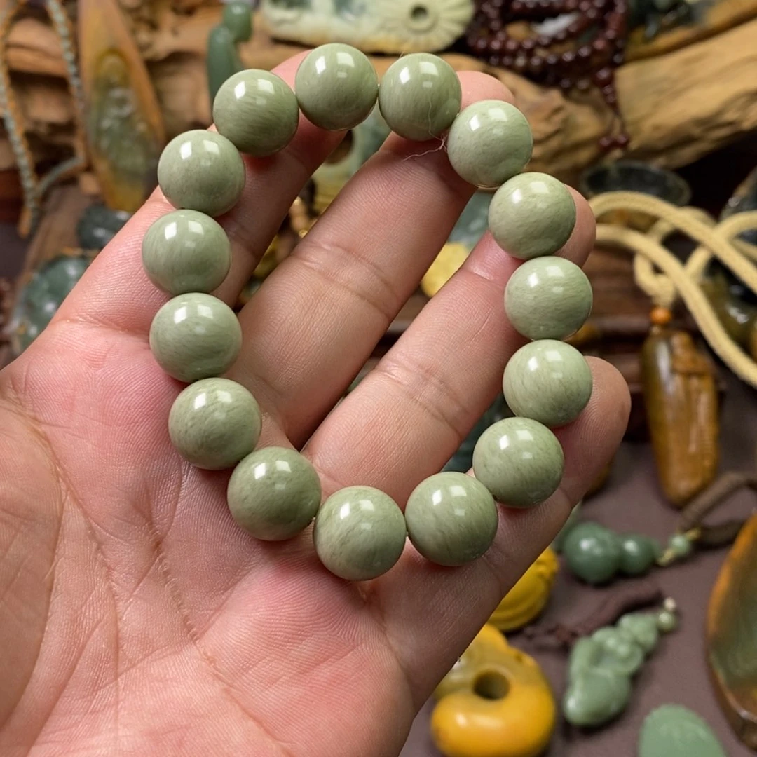 岫岩老玉（透闪石质玉）未镶嵌挂件东**起