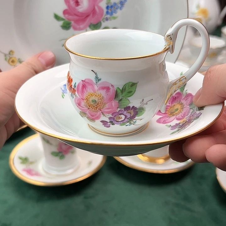 梅森二等多花天鹅颈咖啡杯碟盘