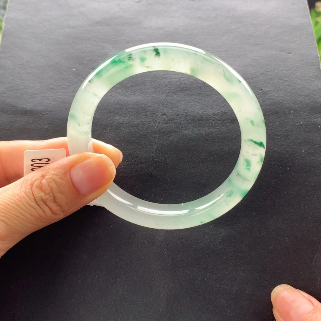 【闪购商品】石英质玉手镯未镶嵌蜗****姐