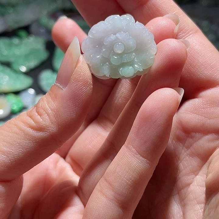 颈饰未镶嵌翡翠天