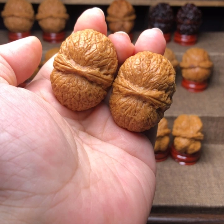 文玩核桃把件23大黄金印39