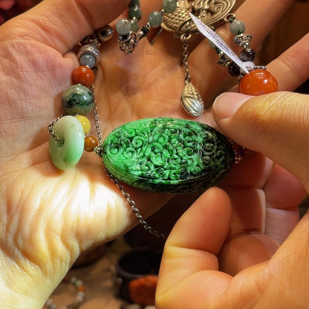 【闪购商品】翡翠未镶嵌颈饰