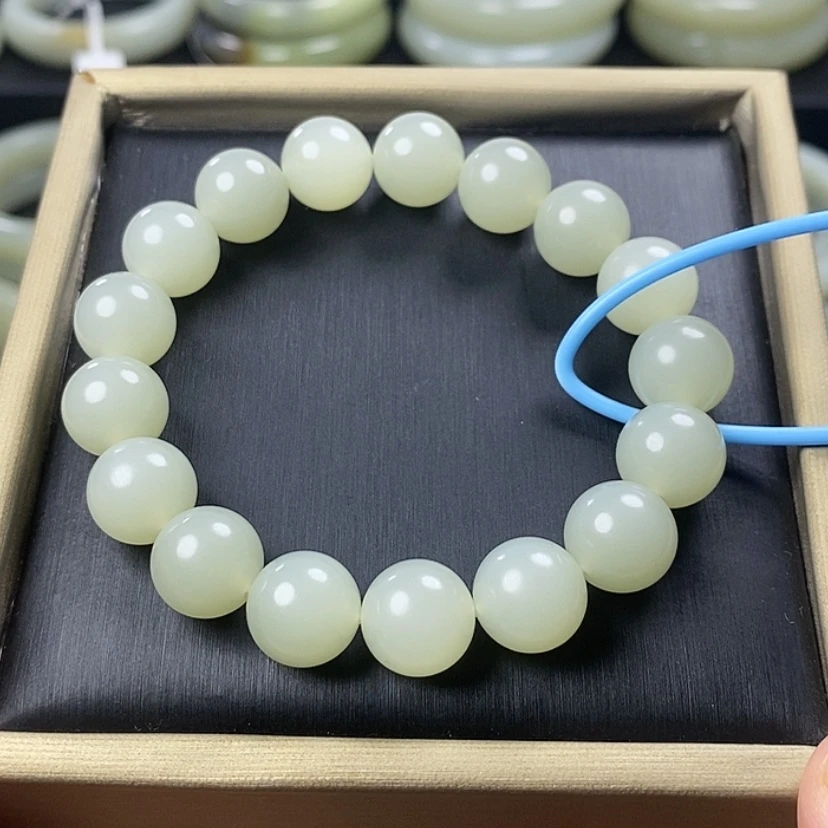 【闪购商品】未镶嵌手链和田玉6****5