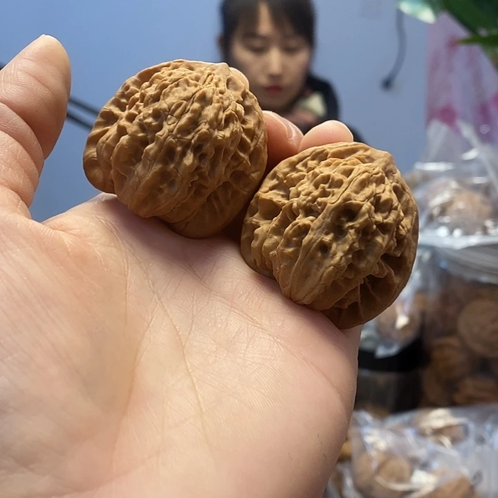 把件文玩核桃41霞云岭