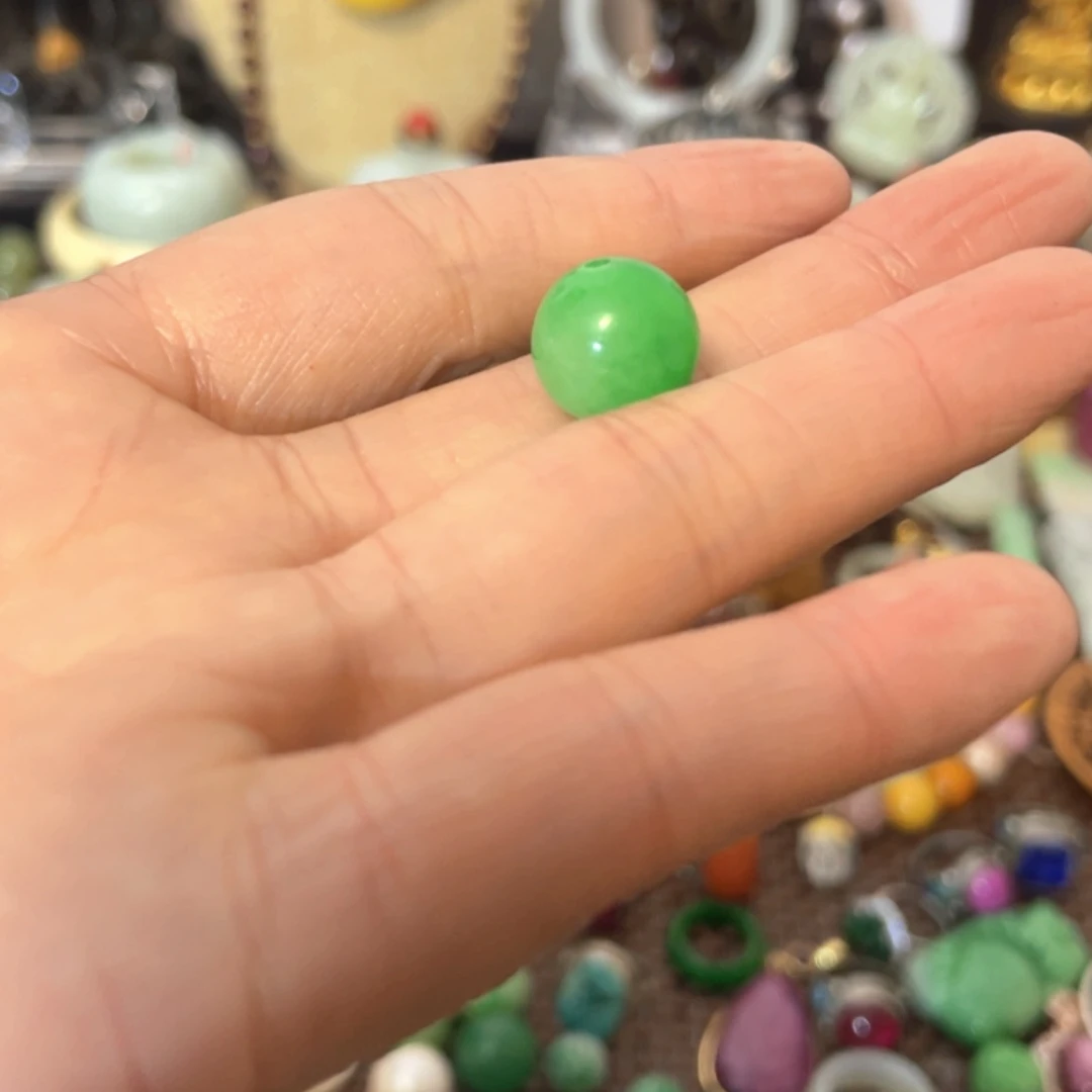 【闪购商品】翡翠散珠R****n精品精品精品精品精品