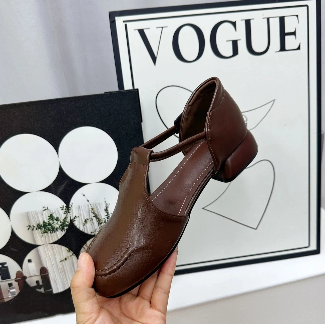 2025新款包头透气时尚低跟欧若假日风时装单鞋英伦风圆头