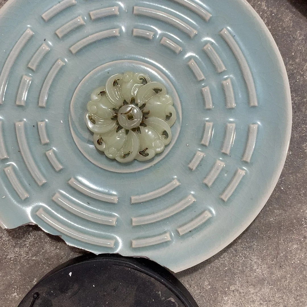 其他现代陶瓷工艺品