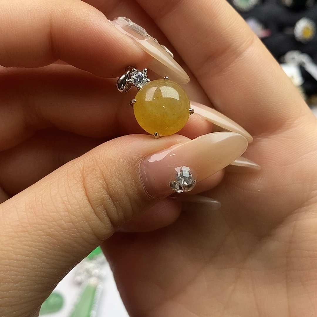翡翠未镶嵌戒指翡翠