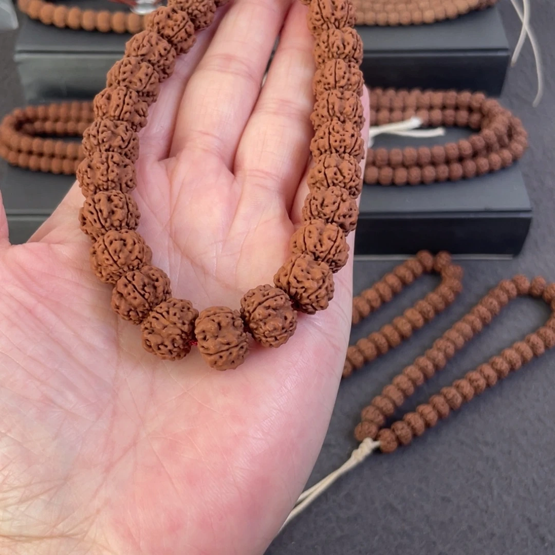 金刚菩提吊坠方墩梅花手串