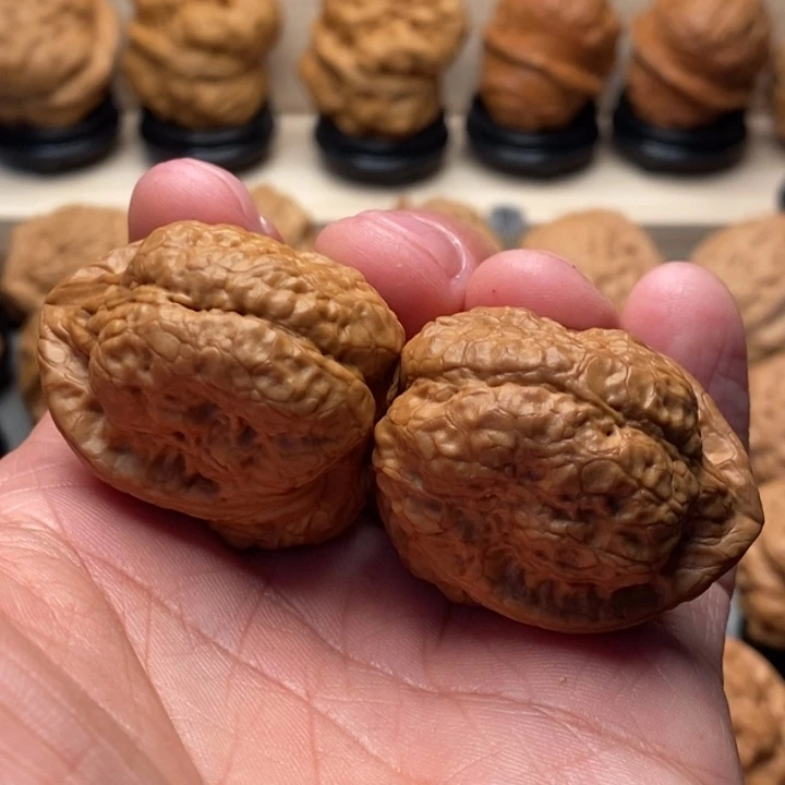 文玩核桃把件………………………………