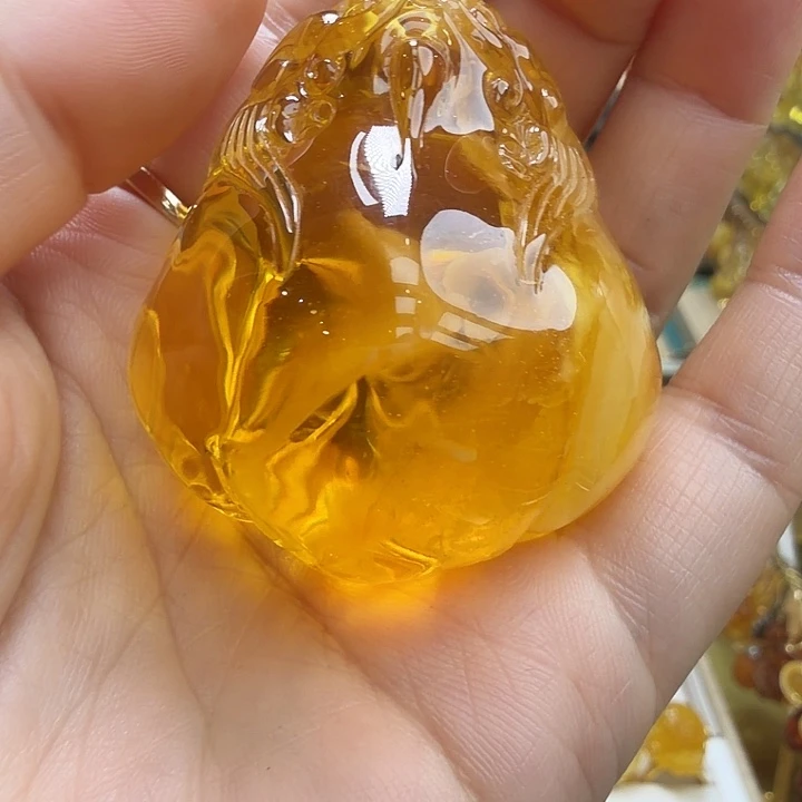 琥珀未镶嵌珠宝奇石