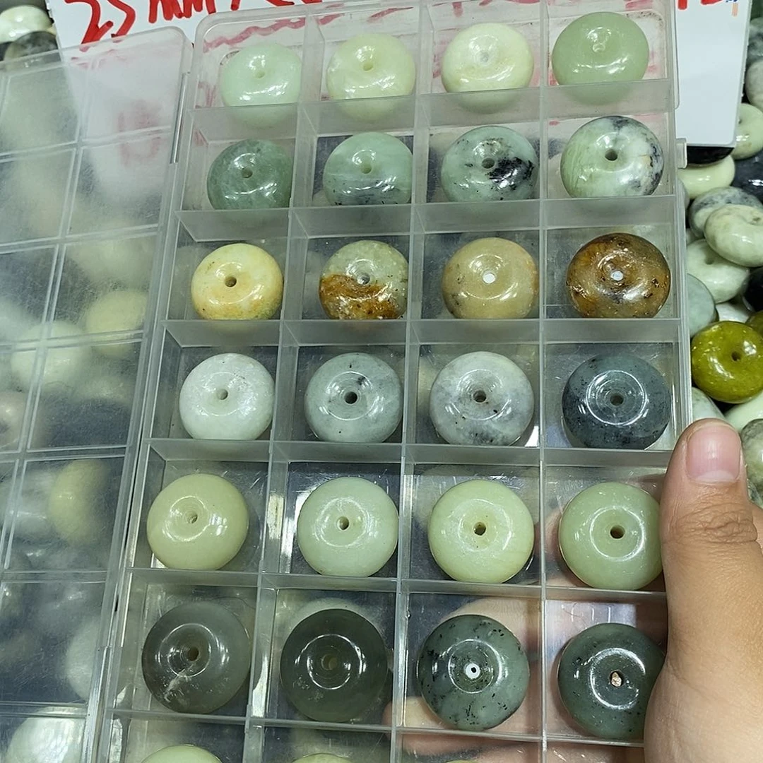 合金蛇纹石玉颈饰320