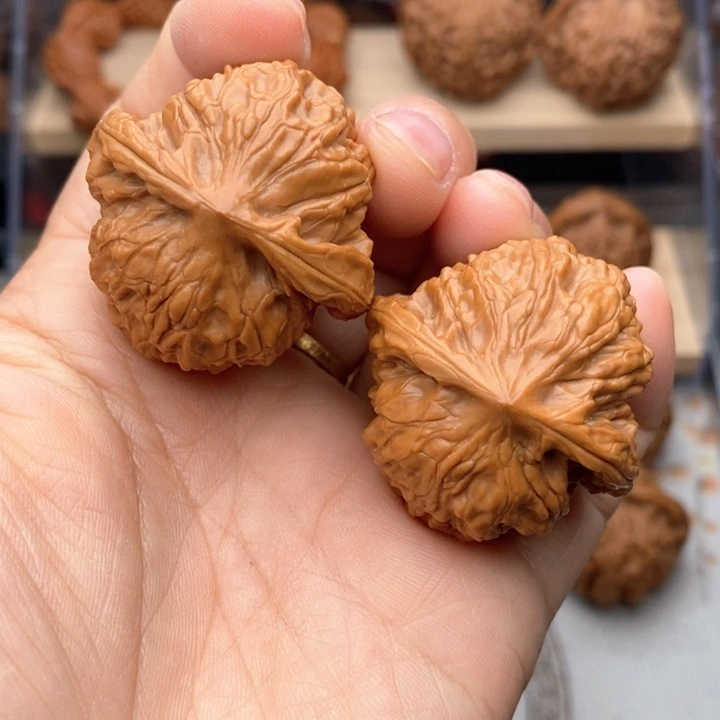 核桃把件野狼核桃