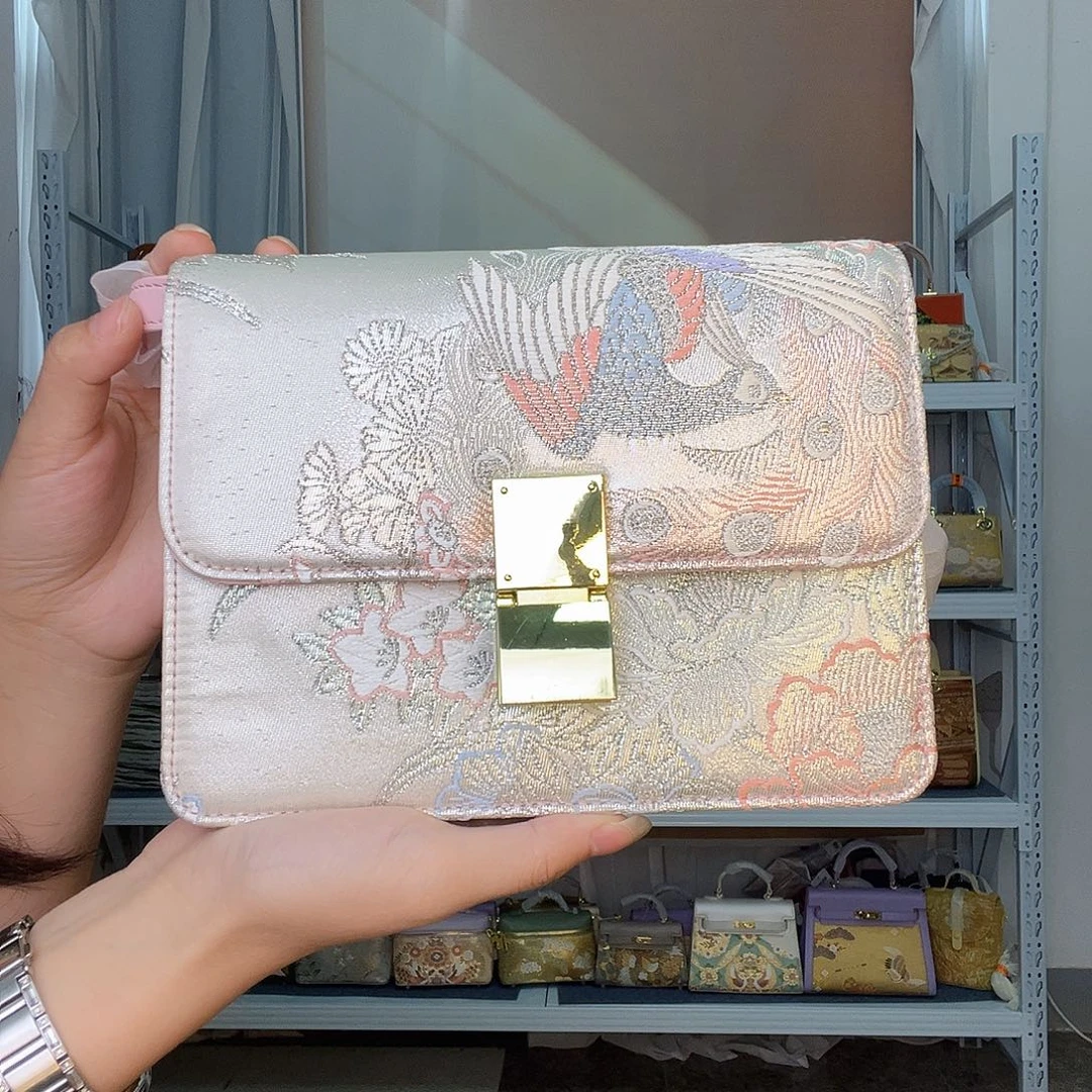 织物桑蚕丝非遗唐锦按扣风琴