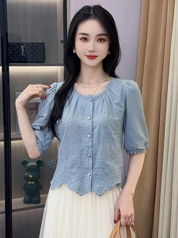 时尚洋气蕾丝拼接中袖衬衫女2025夏季新款休闲韩版百搭减龄上衣