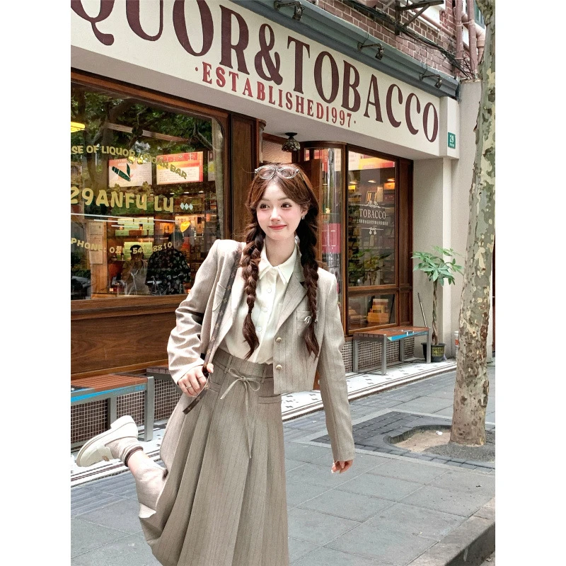 新款英伦学院风西装外套长裙条纹衬衫三件套女小个子秋季穿搭