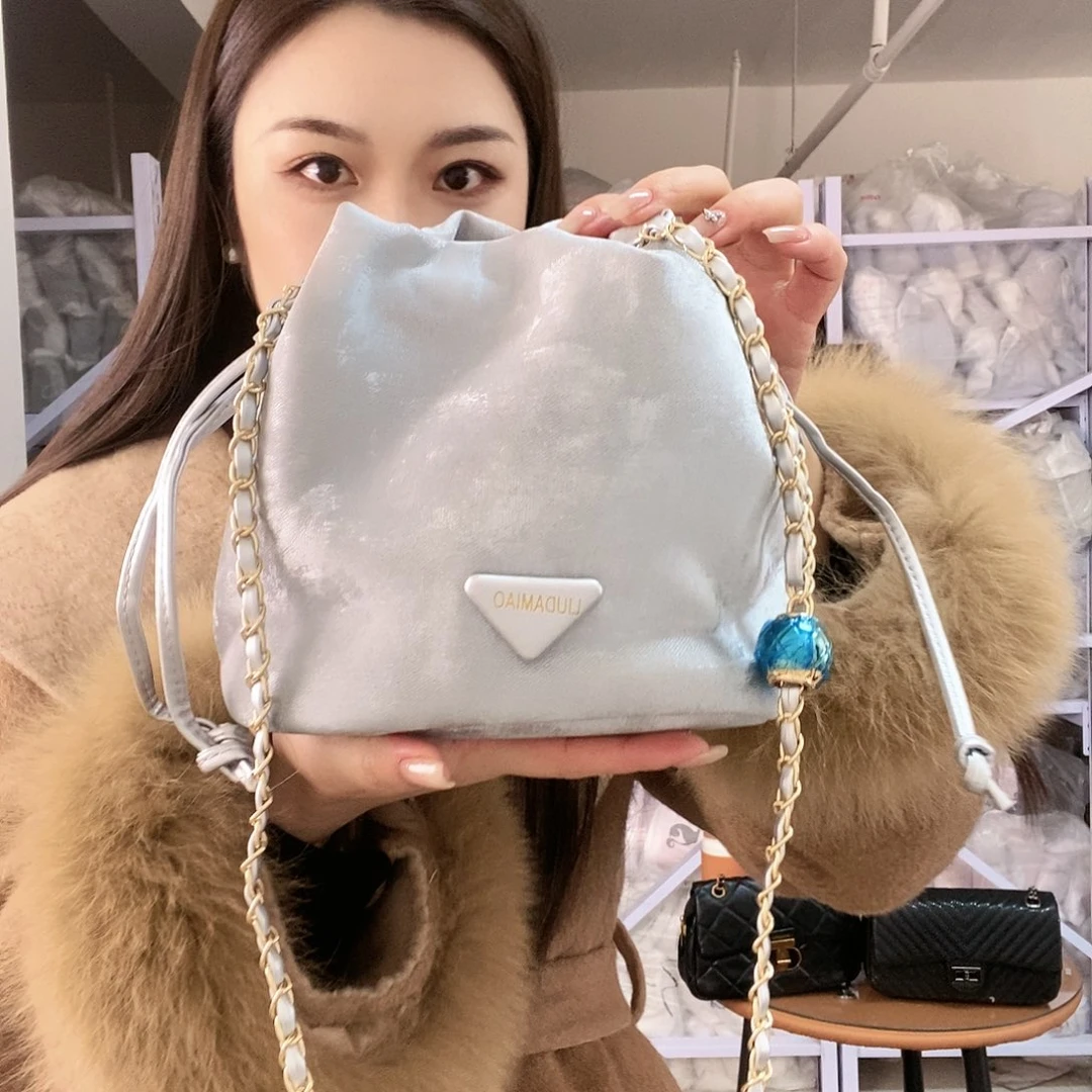 黄牛剖层皮革羊剖层皮革