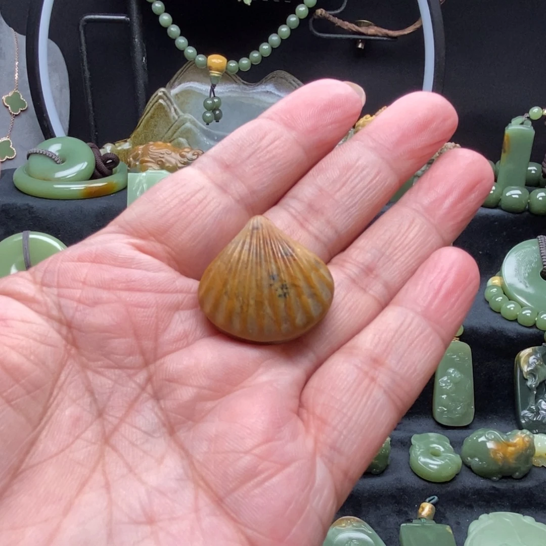 岫岩河磨玉（透闪石质玉）未镶嵌挂件