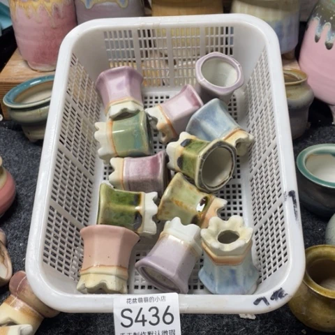 紫砂花盆微瑕436口径3厘米左右