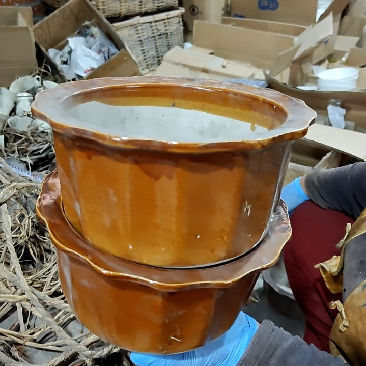 摆件盘子碗茶壶啥都有