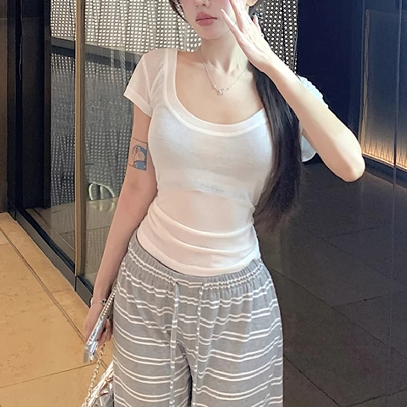 【年中青青】夏季新款高透大U领T恤甜辣妹薄款正肩短袖高级设计感