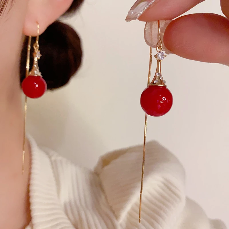 铜合金仿珍珠耳饰 新款冬季红色珍珠耳线高级感小众设计简约气质