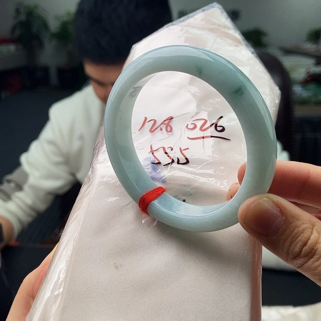 翡翠未镶嵌手镯拍一发一