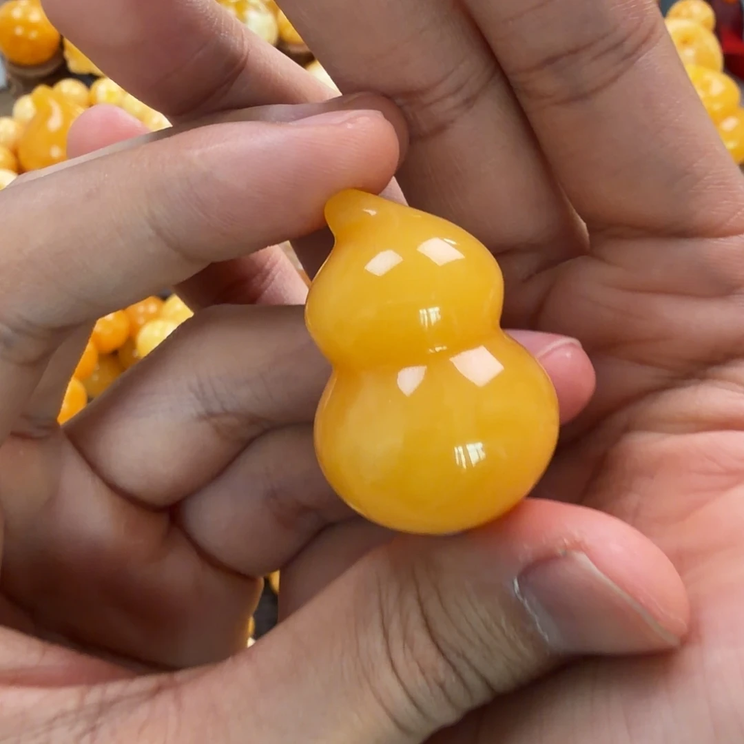 琥珀未镶嵌珠宝奇石11g