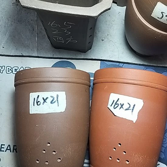 红泥紫泥三线两个花盆