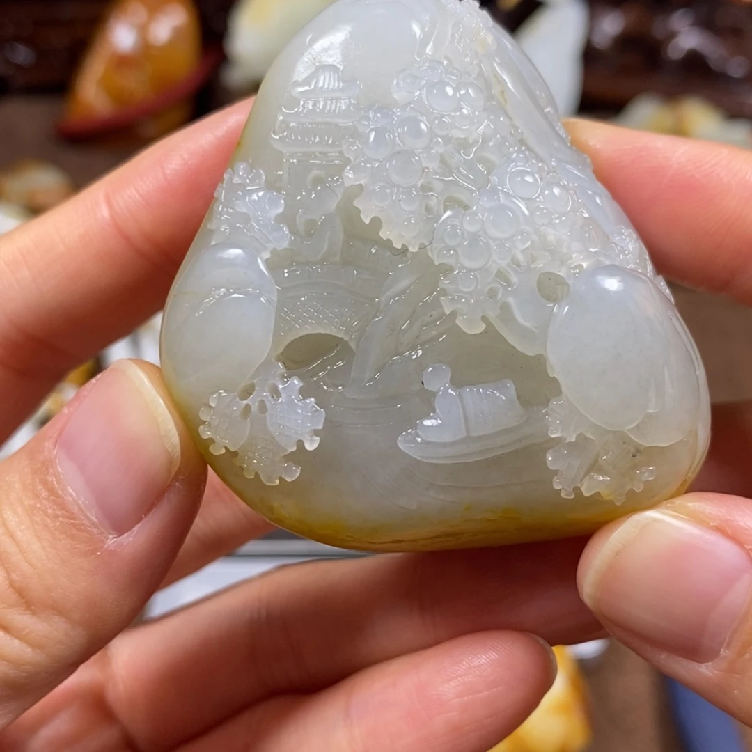 和田玉未镶嵌把件山水