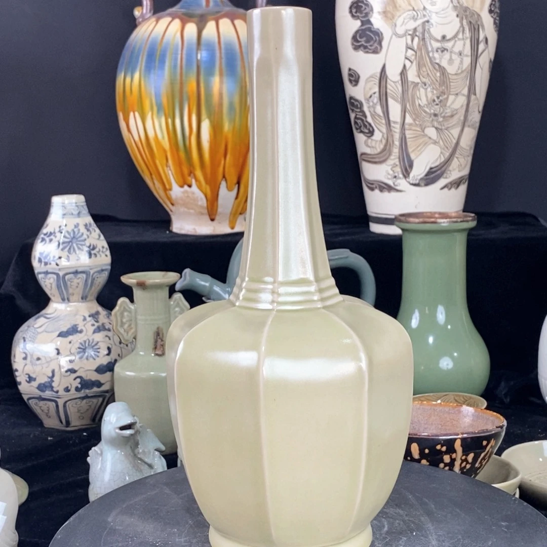 摆件高度30 越窑秘色釉色