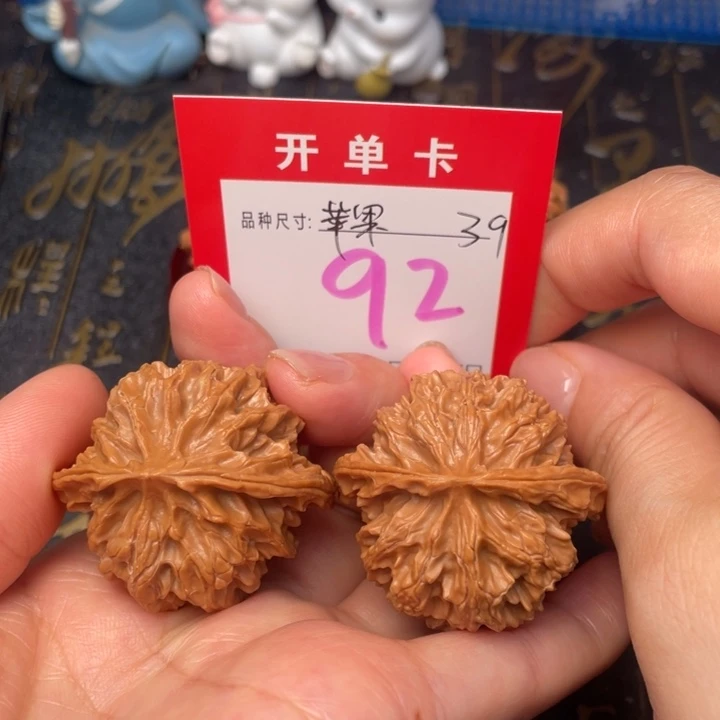 吊坠桃核文玩的好