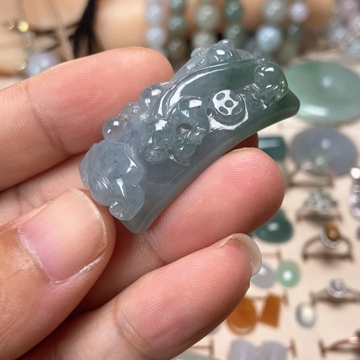 翡翠未镶嵌颈饰缅甸翡翠