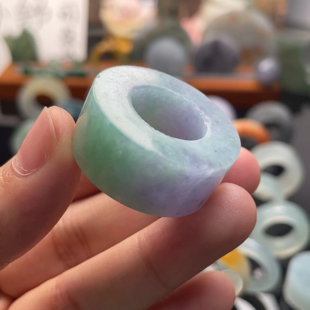 定制翡翠未镶嵌  春彩