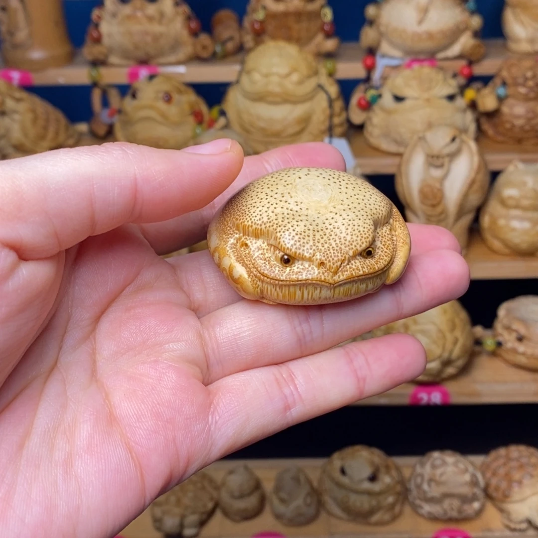 竹张念超精工金蟾