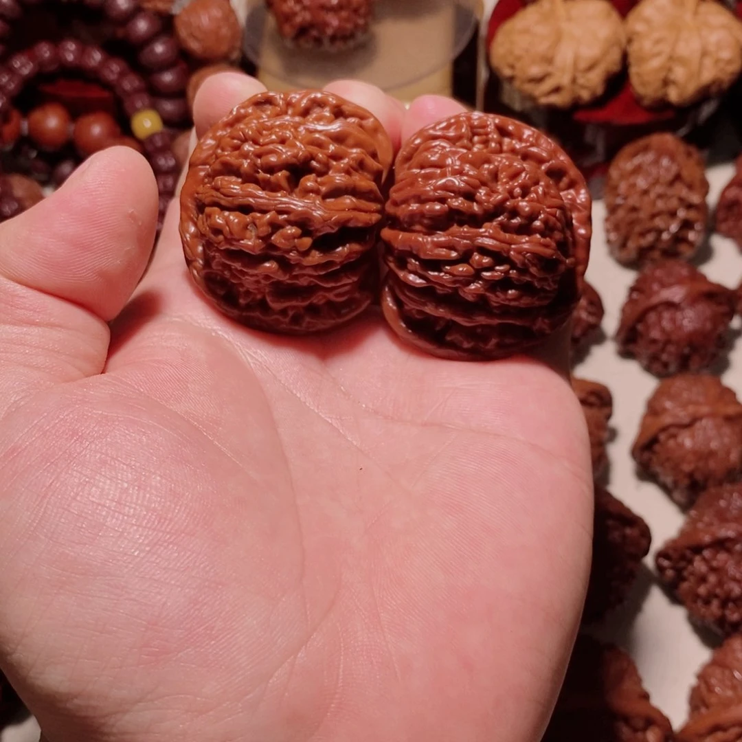 O***K桃核吊坠四座楼四座楼